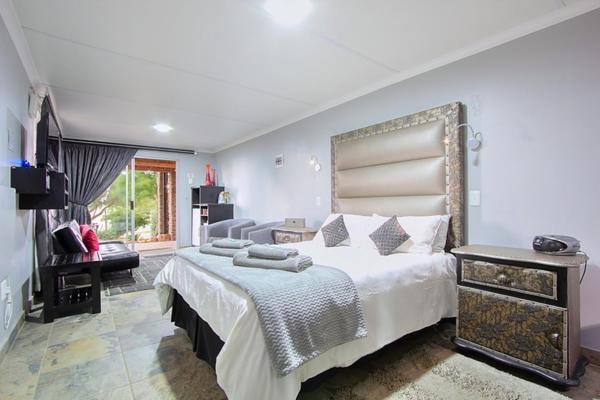 Waterfront Guest House Carolina ภายนอก รูปภาพ